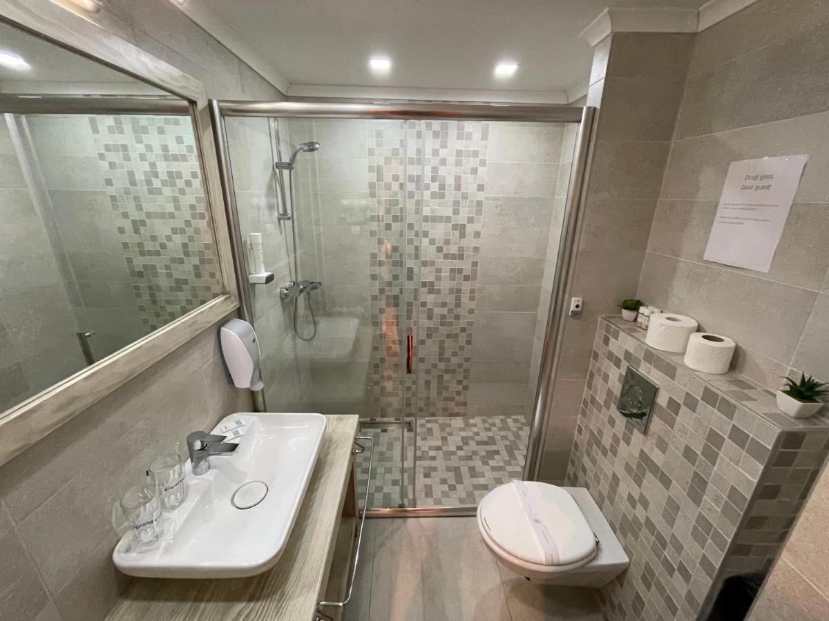 Grand Hotel&Restaurant Bačka Palanka Екстериор снимка